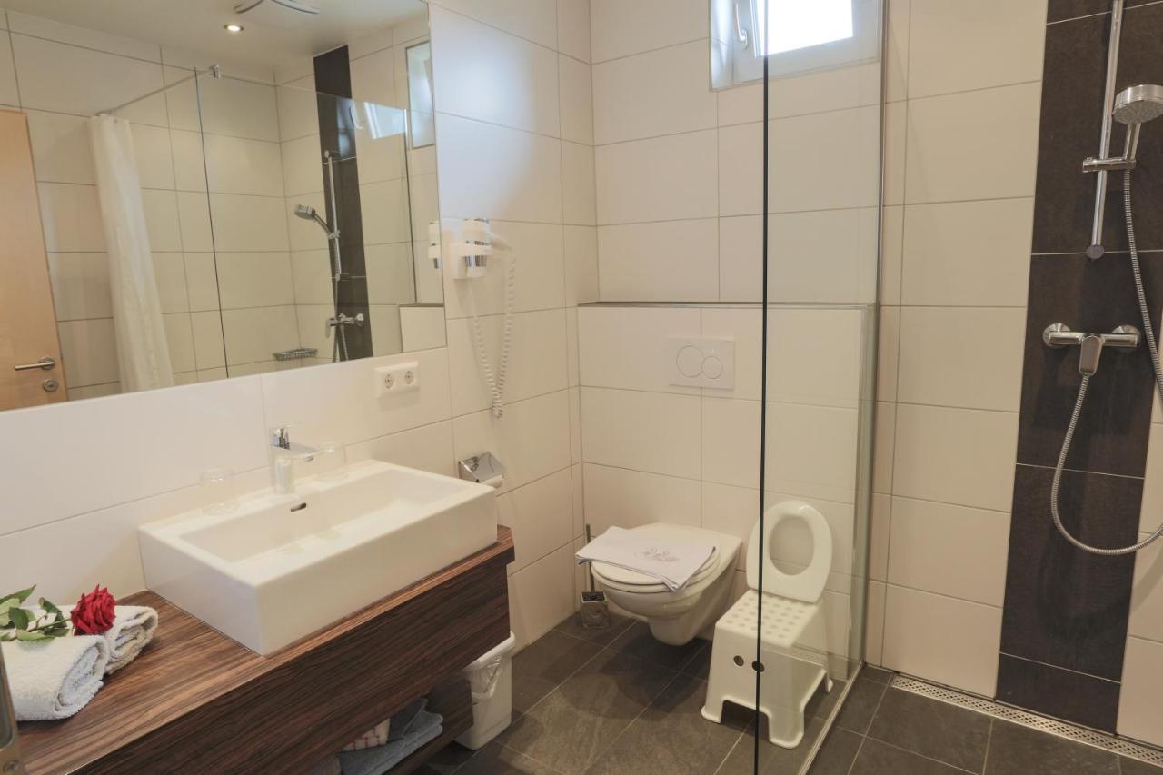 האוס Appartments Am Esslgut מראה חיצוני תמונה