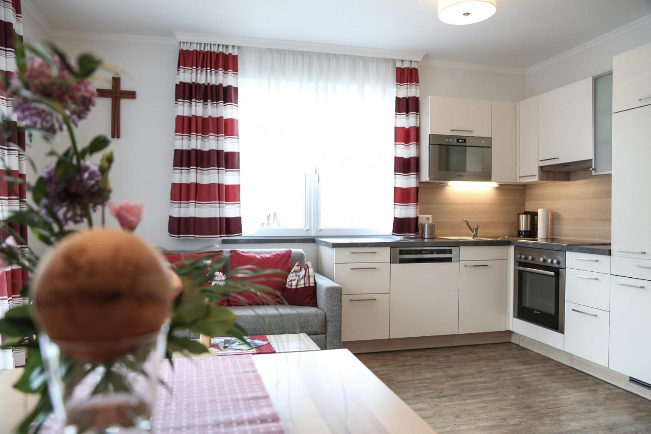 האוס Appartments Am Esslgut מראה חיצוני תמונה