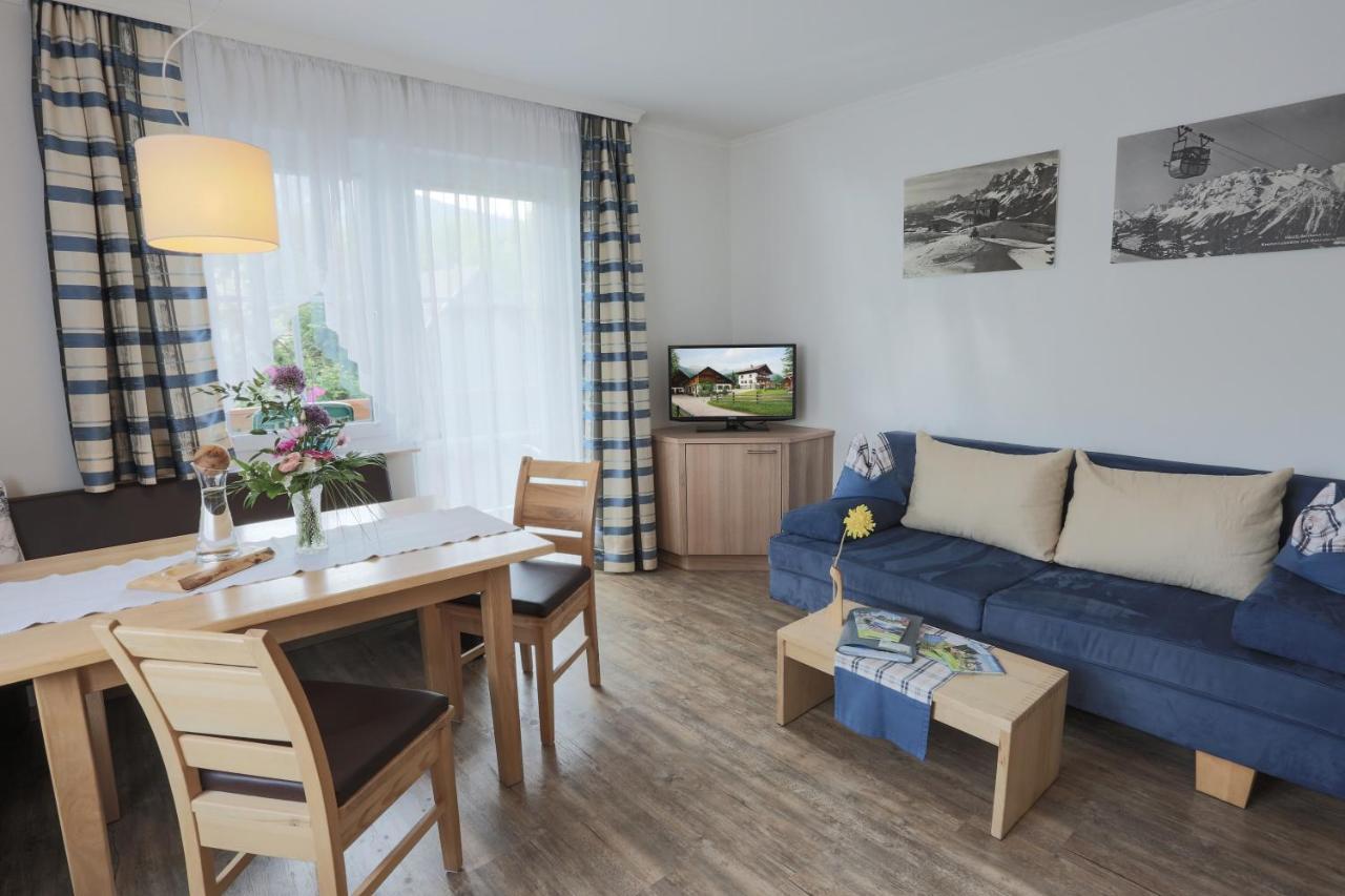 האוס Appartments Am Esslgut מראה חיצוני תמונה